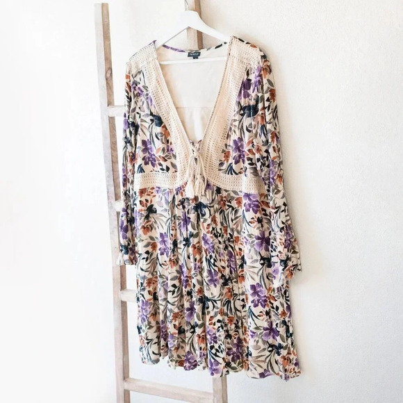 torrid Dresses & Skirts - TORRID MINI GAUZE DRESS SZ 1 XL FLORAL LACE UP CROCHET BELL SLEEVES
